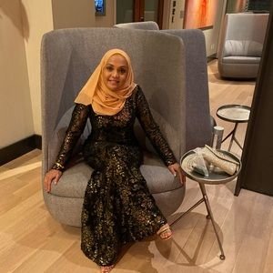 Meet your Posher, Amina